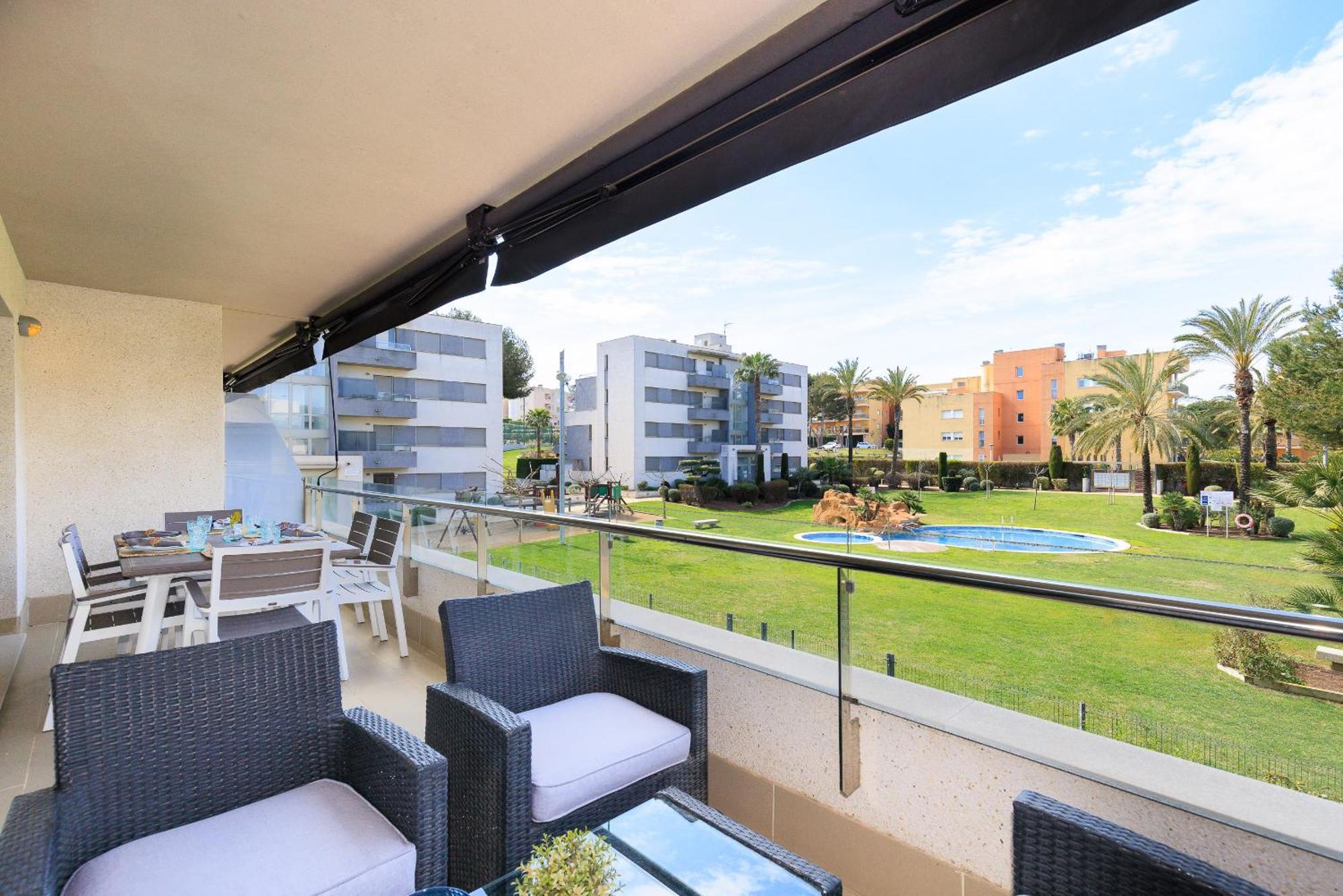 Uhc Salou Villa Family Complex Exterior photo